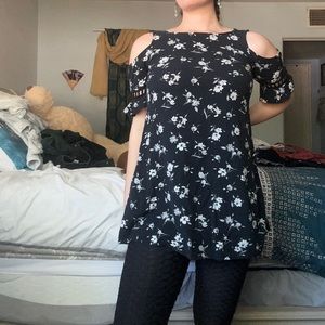 Black and white floral dress 🖤🤍🌺